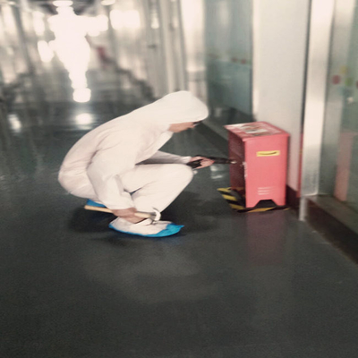 Dokumasız Tek Kullanımlık Tulumlar Mikro Gözenekli Tek Kullanımlık Hazmat Suit